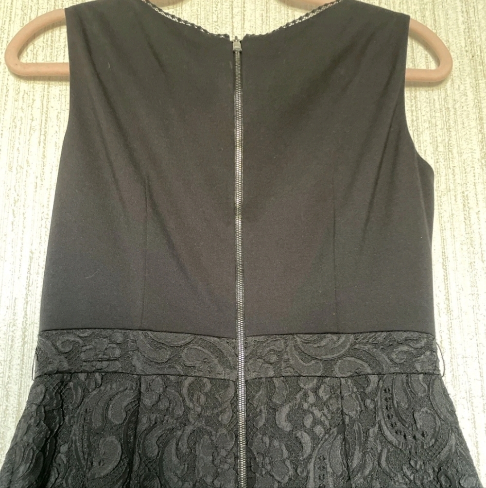 Elie Tahari Size 6 Black Lace Dress - Picture 8 of 8